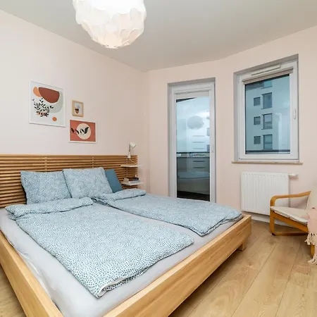 Modern W Albatross Towers Apartament *